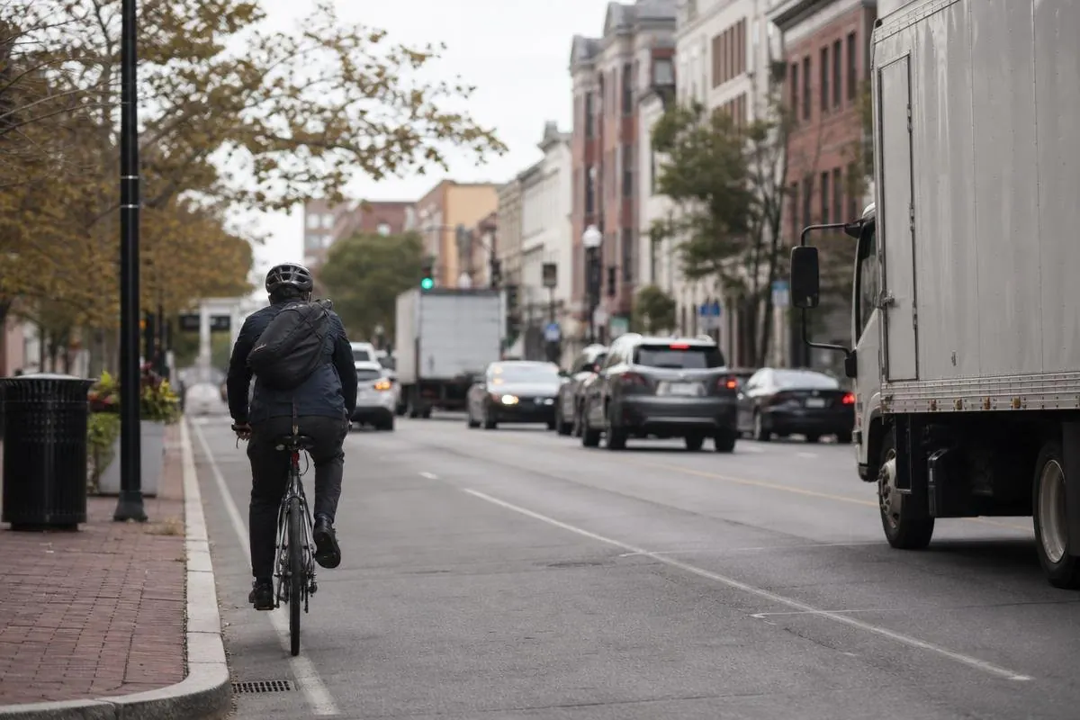 Bike Accidents – Client meeting with an attorney at The Alvarez Law Firm in Alexandria, VA